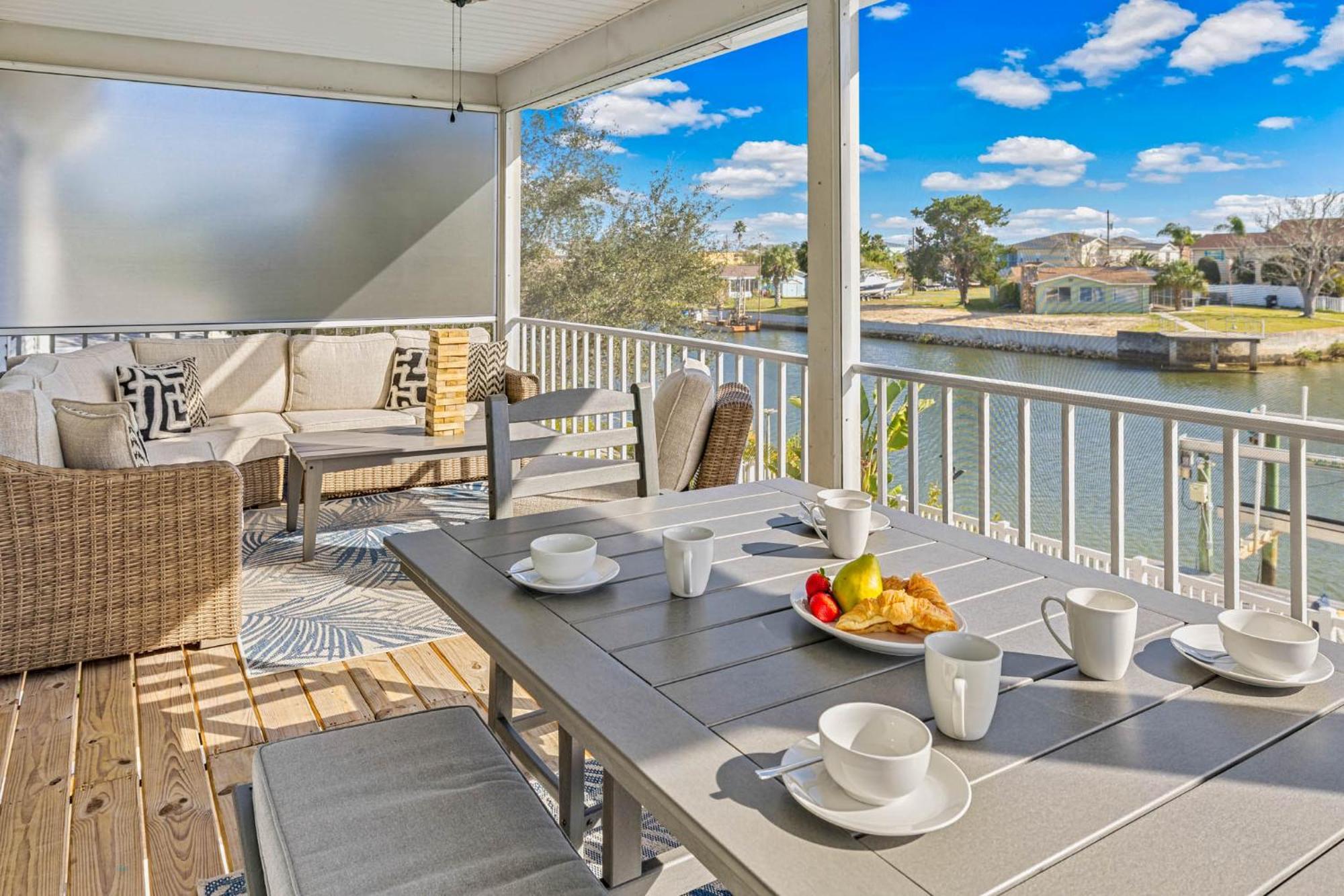 5 Bed3Bath Waterfront Pool Home With Full Gym, Office, And Heated Pool! Hernando Beach エクステリア 写真