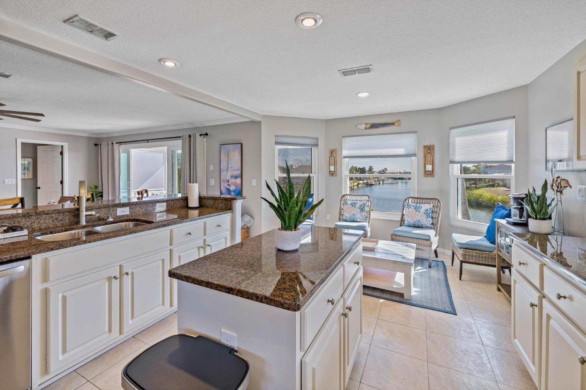 5 Bed3Bath Waterfront Pool Home With Full Gym, Office, And Heated Pool! Hernando Beach エクステリア 写真